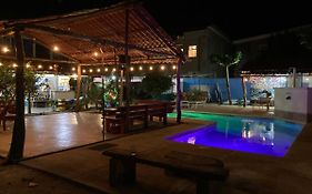 Tamahostel & Glamping